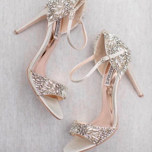 Badgley Mischka Satin Tampa Ivory Crystal Ankle Strap Stiletto Sandals N… - Picture 5 of 15